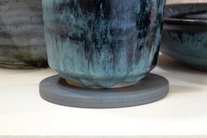 ADVANCER® Cookie used strategically to eliminate glaze runs onto kiln shelves
